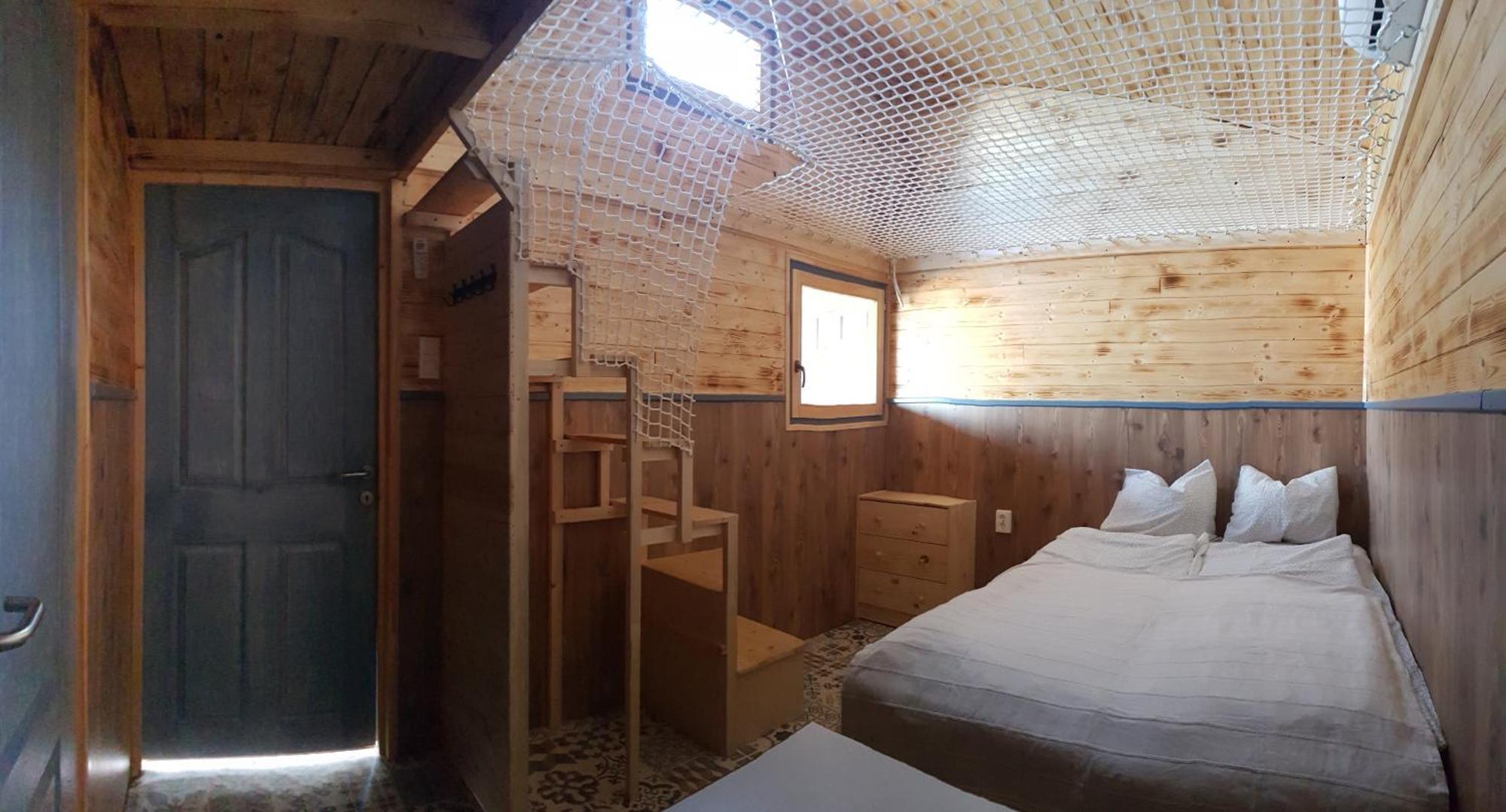 Hotel Mandel Fahazak Paloznak Zimmer foto